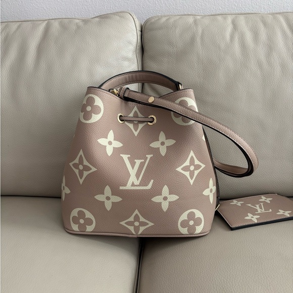 NWOT DESIGNER INSPIRED L V Tan and Cream Bucket Neo Noe Inspired Bag - Picture 3 of 16